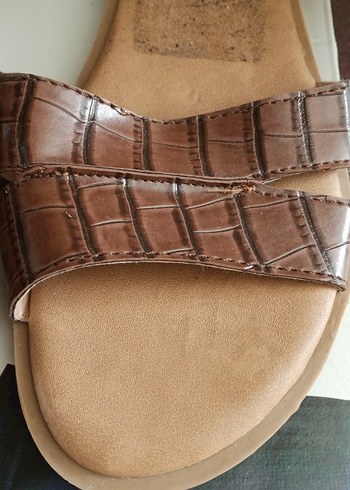 Kahverengi Desenli Sandalet.AYAKTA DURUŞU YOK - Görsel 6