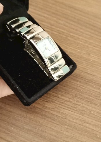 Safir cam paslanmaz çelik kordon kadın saati - Görsel 8