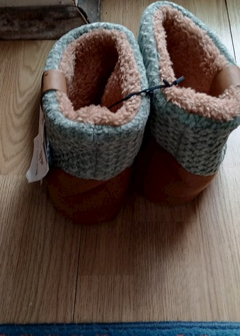 Kadın Ev Botu - Görsel 5