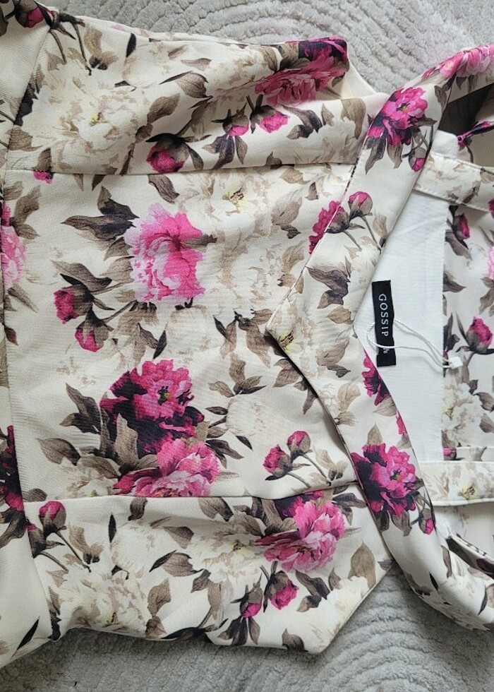 Çicek Desenli Elbise - Görsel 4