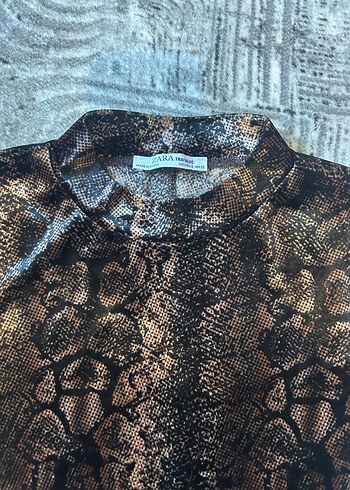 Siyah Yılan Desenli Midi Elbise - Görsel 4