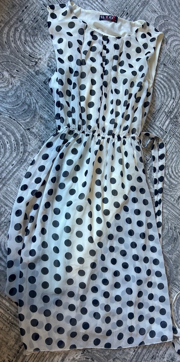 Noktalı midi elbise - Görsel 3