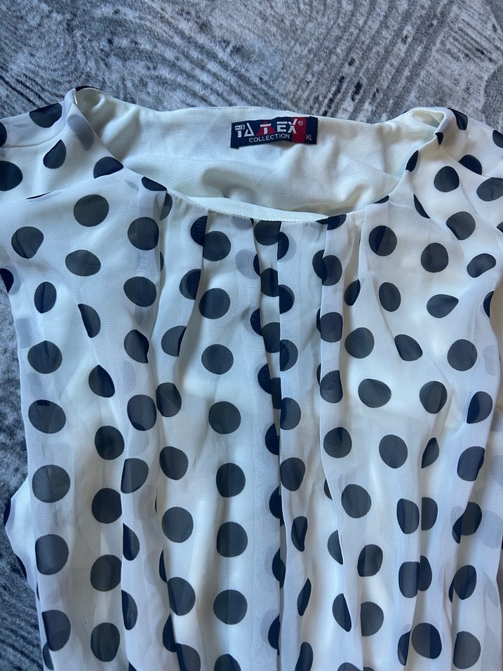 Noktalı midi elbise - Görsel 4