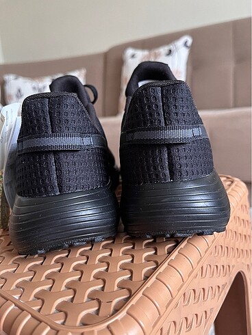 Reebok spor ayakkabı - Görsel 2