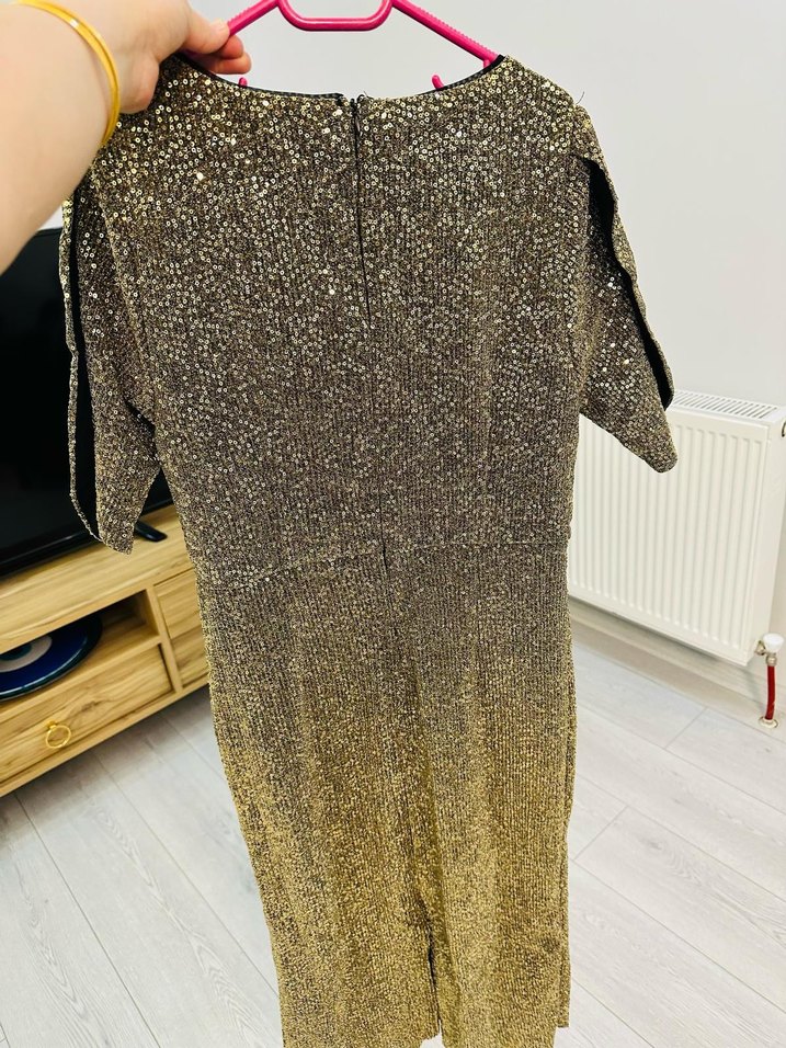 Altın Renkli Payetli Midi Kokteyl Elbisesi - Görsel 4