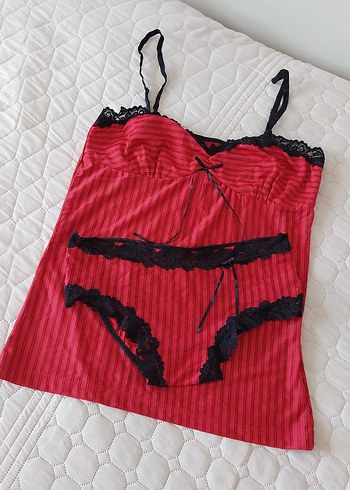 Kısa Kırmızı Gotik Mini Pijama Takımı