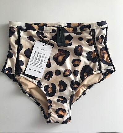 Trendyolmilla bikini altı