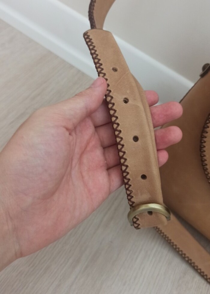 Orijinal dana derisinden yapılmış çanta  - Görsel 3