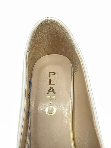 37 Beden beyaz Renk Vintage Love Stiletto %70 İndirimli.