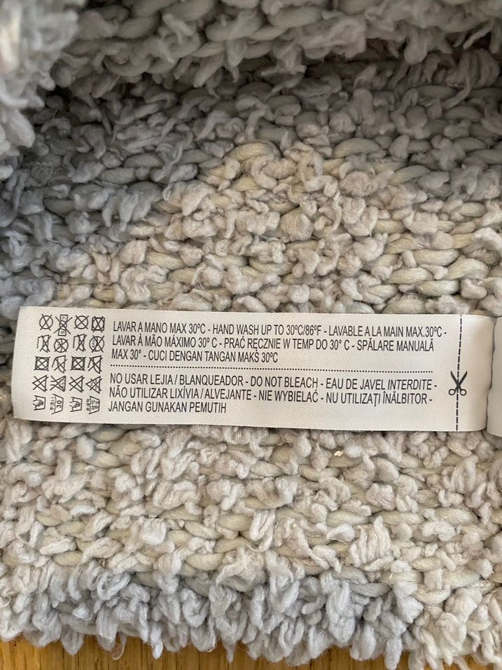 Oysho Peluş Balaklava Bere — görsel 7/7