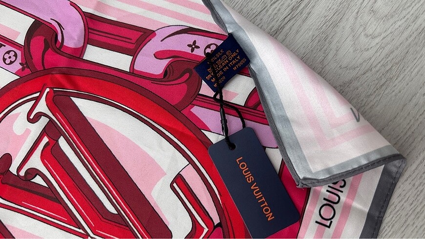 Louis Vuitton Louis Vuitton İpek Eşarp