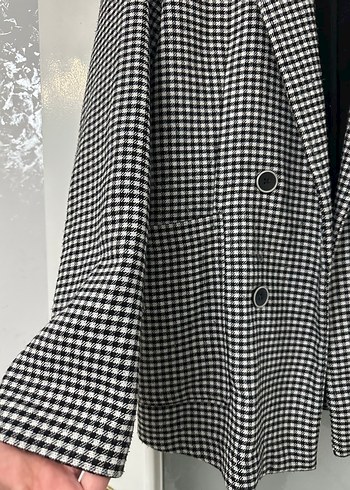 Düğmeli Siyah Beyaz Ekose Kadın Bershka Ceket - Görsel 4