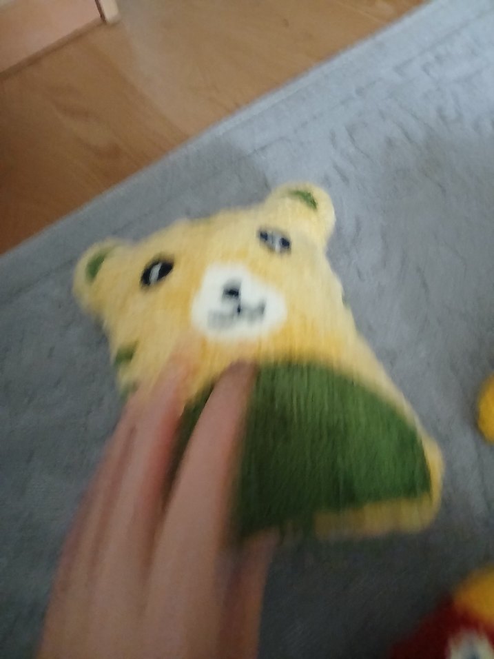 Sarı ve Yeşil Renkli Peluş Oyuncak Ayıcık - Görsel 2