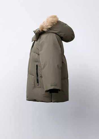 Kürklü Kapüşonlu Erkek Çocuk Mont - Görsel 13