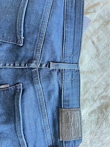 Levis Levis kot