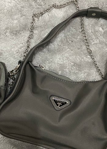 Prada Gri Nylon Omuz Cantasi