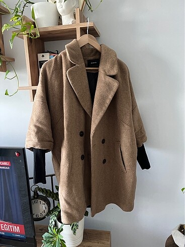 Stradivarius Camel renk kaşe kaban