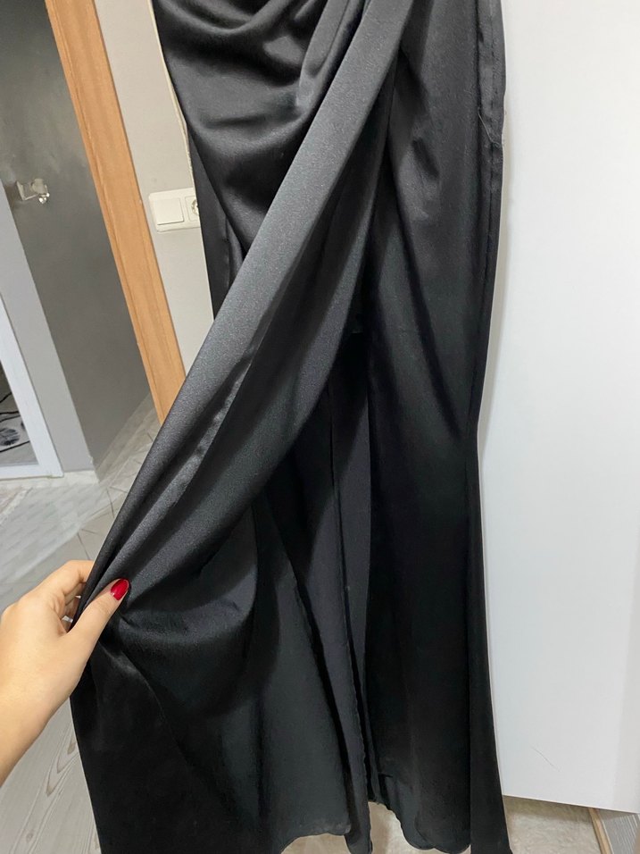 Siyah Drapeli Straplez Uzun Abiye Elbise - Görsel 3