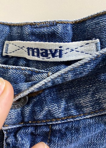 Açık Mavi Kemerli Kadın Kot Şort - Görsel 2