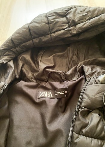 Siyah Kapüşonlu Kadın Kışlık Mont - Görsel 4