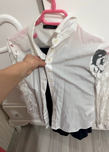 Düğmeli Uzun Kollu Beyaz Kadın Gömlek - Görsel 2