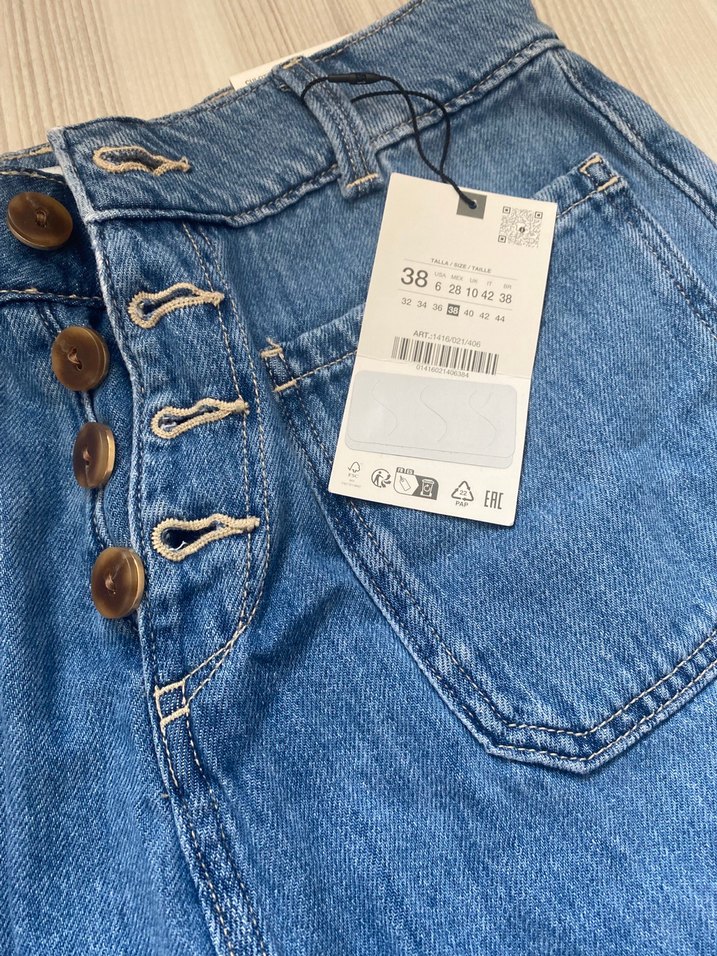 Düğmeli  Bol Kesim Kadın Kot Pantolon - Görsel 3