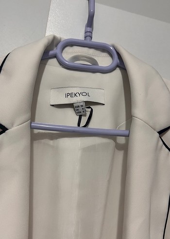 ipekyol Ekru Siyah Pipo Detayli Blazer
