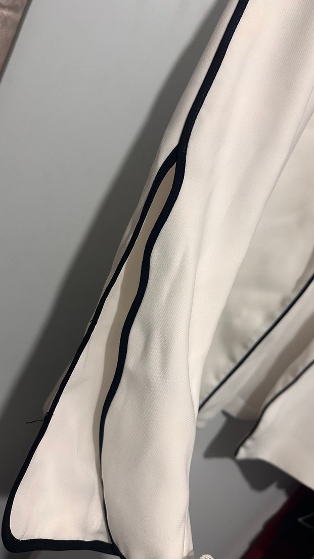 İPEKYOL Ekru Siyah Pipo Detaylı Blazer — görsel 3/4