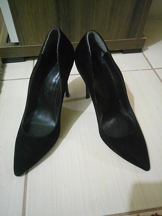 siyah süet stiletto