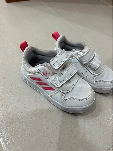 Adidas tensaur spor ayakkabı kız çocuk