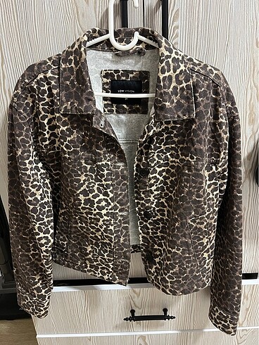 Leopar desen kot ceket