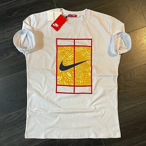 Nike Tişort