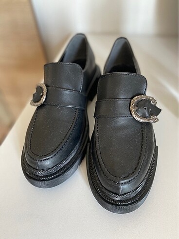 Tokalı kalın taban günlük loafer kadın ayakkabı