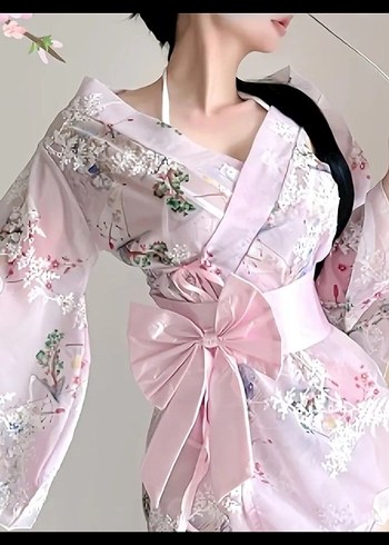 Diğer Pembe Çiçekli Kimono Seti