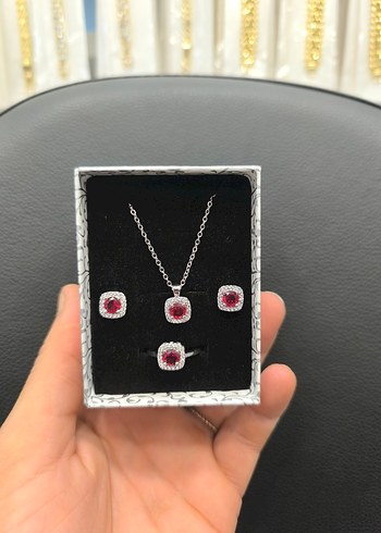 Accessorize Zarif Kirmizi Tasli Gumus Taki Seti