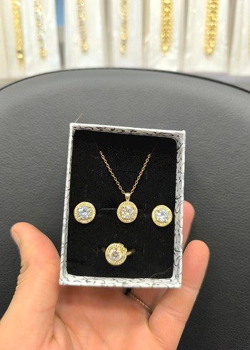 Accessorize Altin Tonlu Tasli 4 Parcali Taki Seti