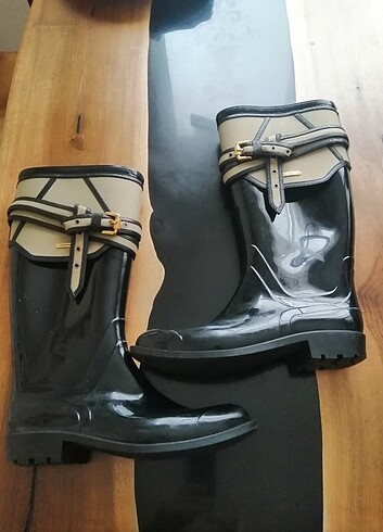 Burberry Burberry orijinal çizme 