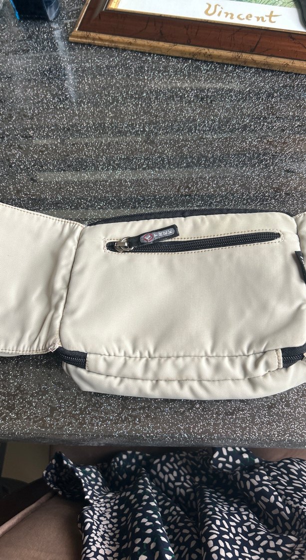 Beyaz Baskılı Bel Çantası - Görsel 5