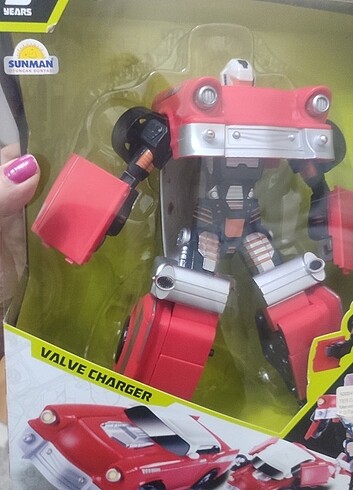 #transfirmers#arabayadönüşüyor#kutusuyla#yukardaki süs i?innkinu - Görsel 5