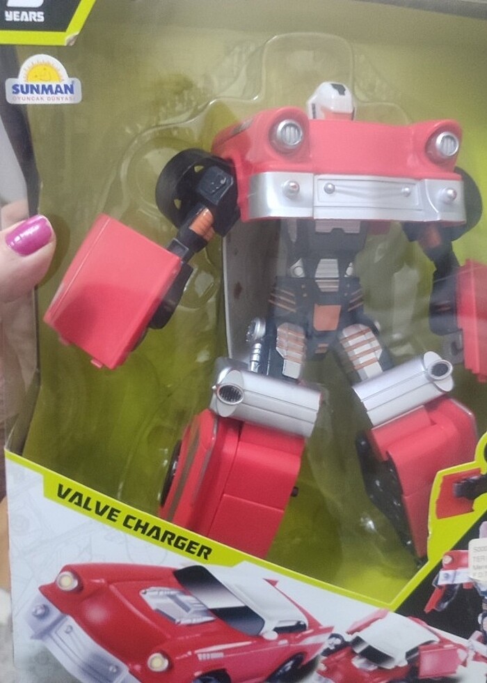 #transfirmers#arabayadönüşüyor#kutusuyla#yukardaki süs i?innkinu - Görsel 5