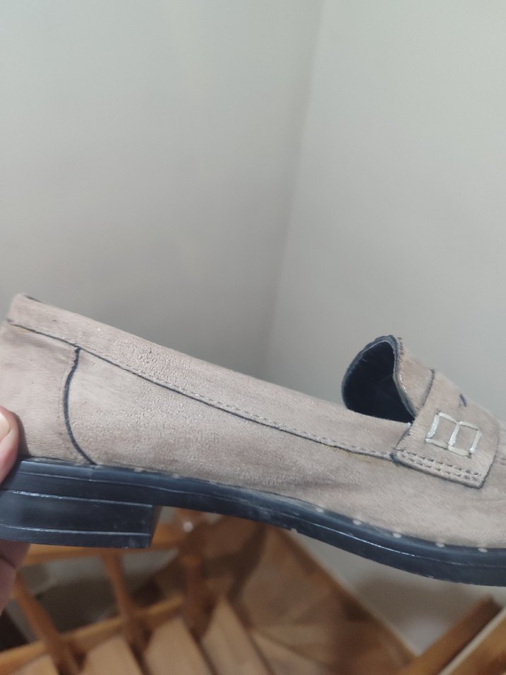 Bej Süet Tokalı Kadın Klasik Ayakkabı - Görsel 3