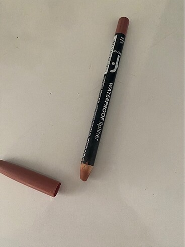 Beden Flormar dudak kalemi 237 rosy sand