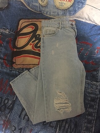 kot mom jean