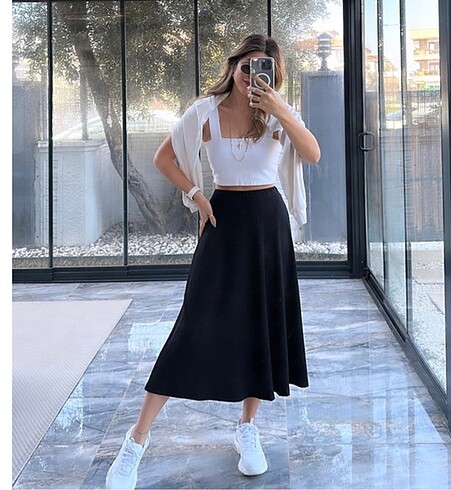 Siyah kaşkorse etek