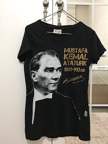 Mustafa Kemal Atatürk T-shirt