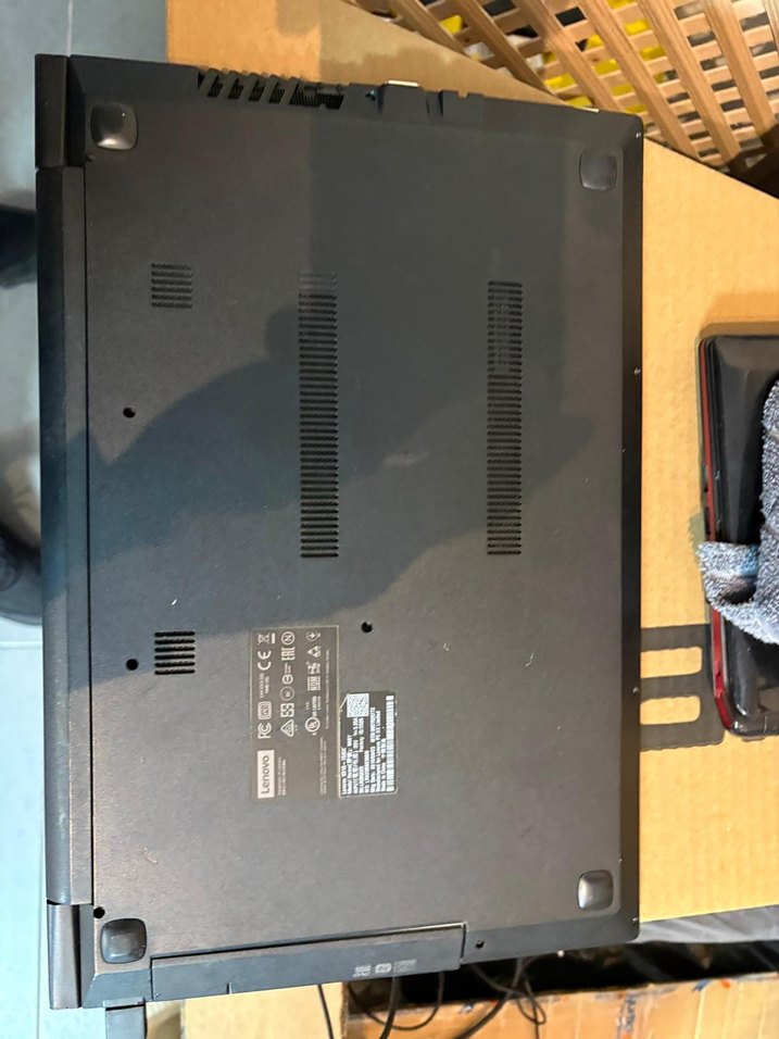 Lenovo Siyah Dizüstü Bilgisayar - Görsel 5