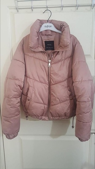 Bershka çok kullanışlı mont