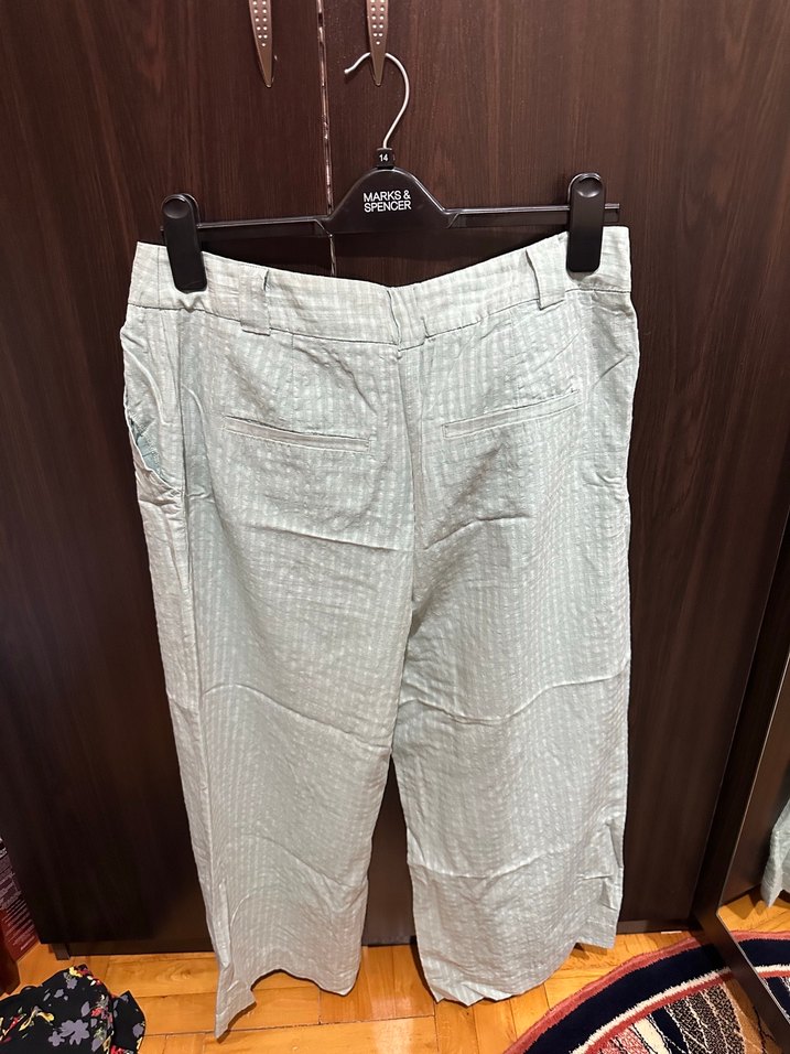 Yargıcı Yeşil Kapri Pantolon — görsel 3/4