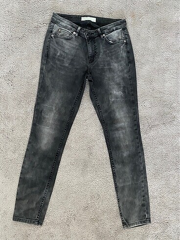 28 Beden siyah Renk Max&co gri skinny jean