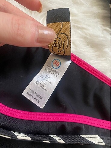 s Beden Penti siyah zebra desenli bikini takımı